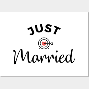 Just married Posters and Art